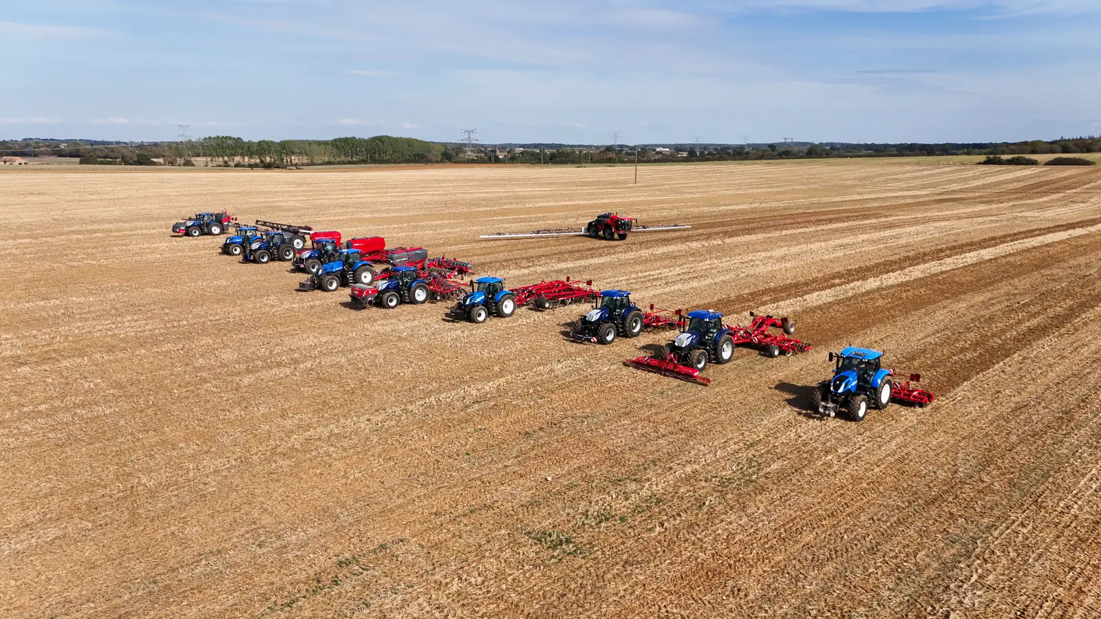 Vue d'ensemble d'un salon agricole filmé au drone