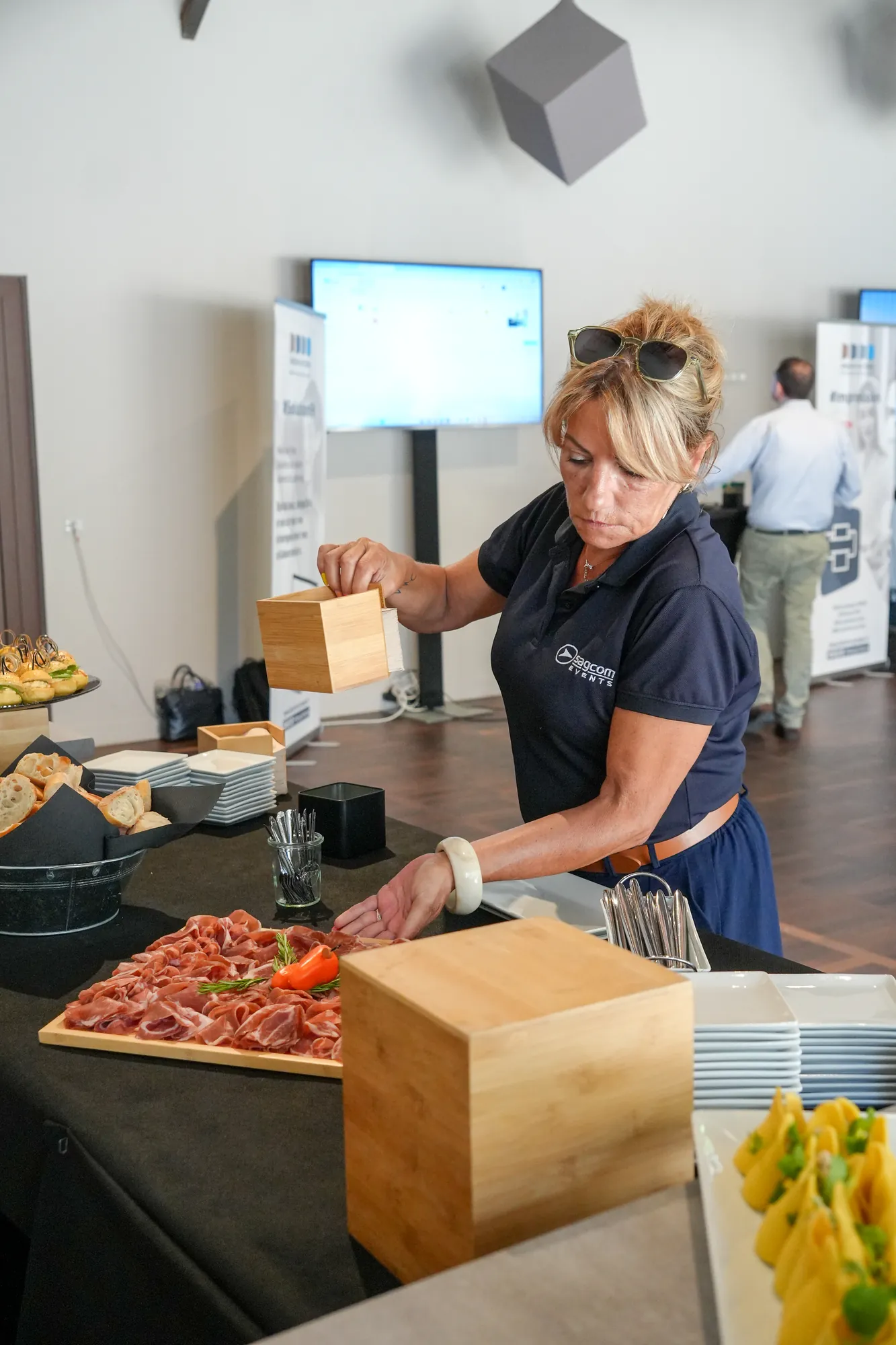 Service du buffet pendant un événement d'entreprise